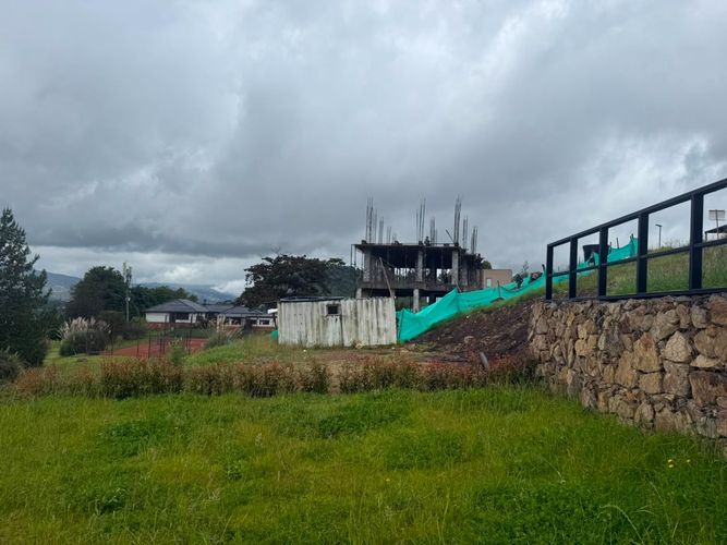 Lote en venta en Chuntame, Cajicá, 780 m² · foto 2 de 4