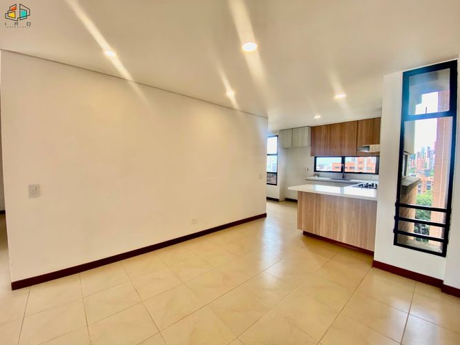 Apartamento en arriendo en Milla De Oro, Medellín · foto 7 de 24