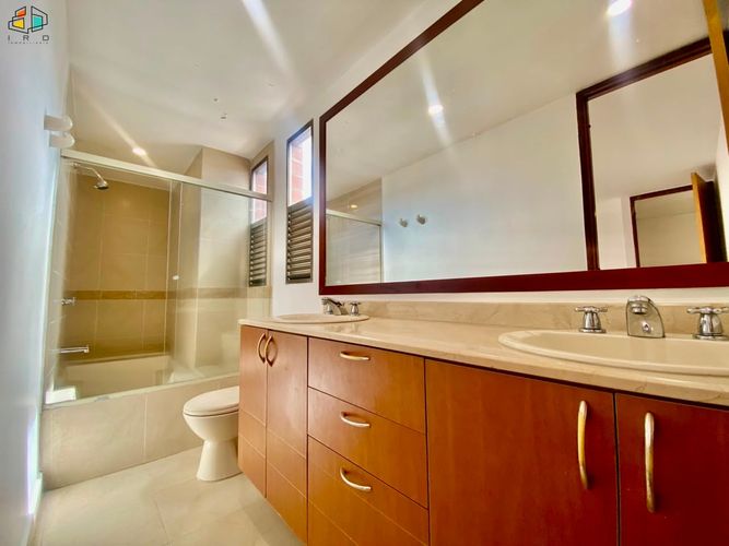 Apartamento en arriendo en Milla De Oro, Medellín · foto 10 de 24