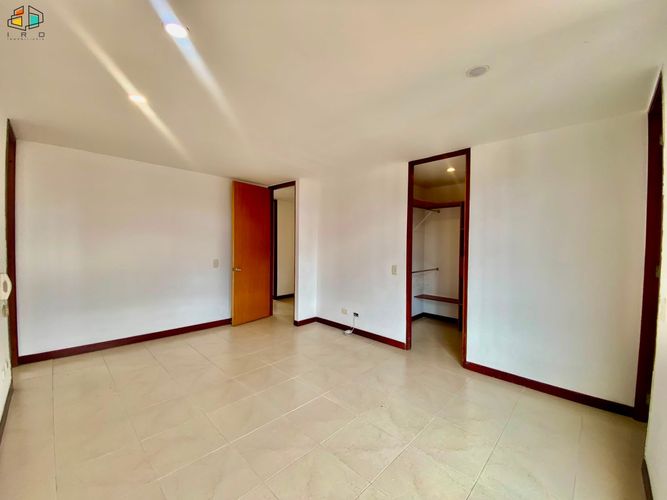 Apartamento en arriendo en Milla De Oro, Medellín · foto 16 de 24