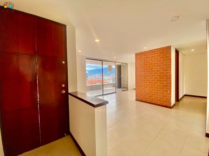 Apartamento en arriendo en Milla De Oro, Medellín · foto 2 de 24