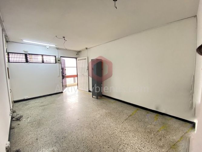 Local en arriendo en San Benito, Medellín, 35 m² · foto 5 de 12