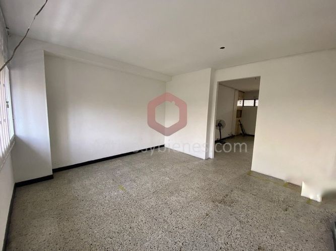 Local en arriendo en San Benito, Medellín, 35 m² · foto 10 de 12