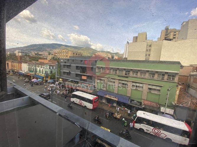 Local en arriendo en San Benito, Medellín, 35 m² · foto 12 de 12