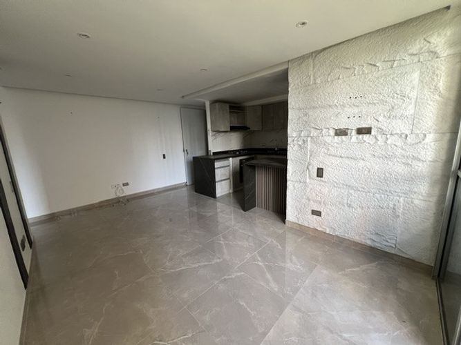 Apartamento de 2 alcobas en venta en Ciudad Melendez, Cali, 60 m² · foto 2 de 24