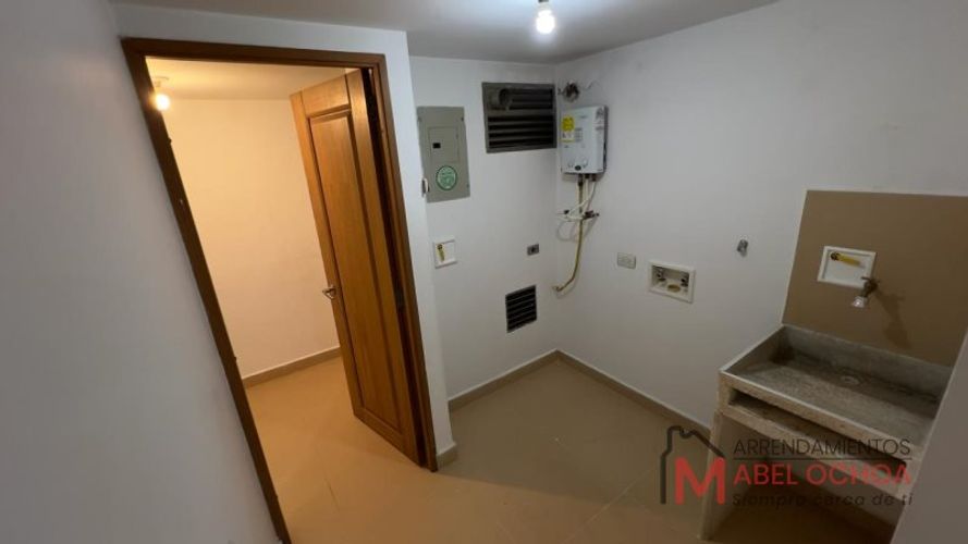Apartamento de 3 alcobas en venta en Aves Maria, Sabaneta, 127 m² · foto 3 de 19