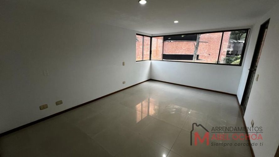 Apartamento de 3 alcobas en venta en Aves Maria, Sabaneta, 127 m² · foto 10 de 19
