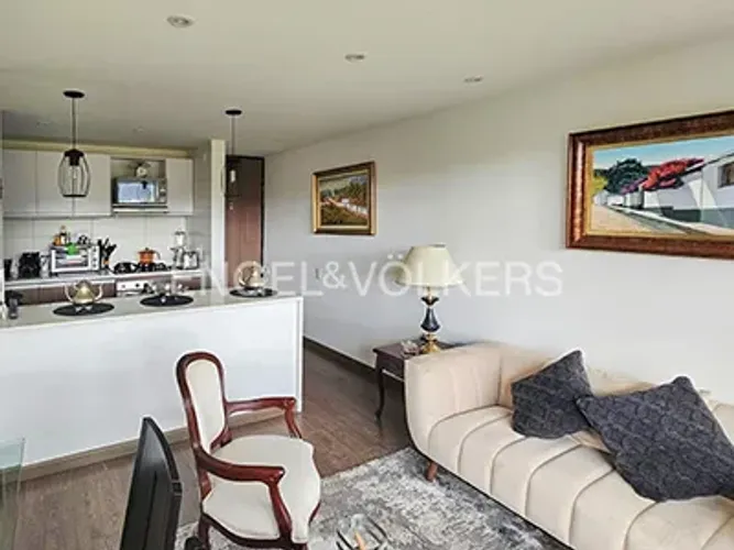 Apartamento en venta en Laura Vicuña, Chía · foto 2 de 18