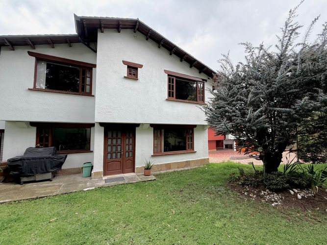 Casa de 3 alcobas en venta en Club De Los Lagartos, Bogotá, 270 m² · foto 2 de 22