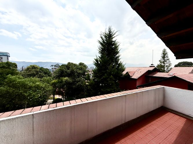 Casa de 3 alcobas en venta en Club De Los Lagartos, Bogotá, 270 m² · foto 5 de 22