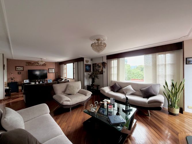 Casa de 3 alcobas en venta en Club De Los Lagartos, Bogotá, 270 m² · foto 14 de 22