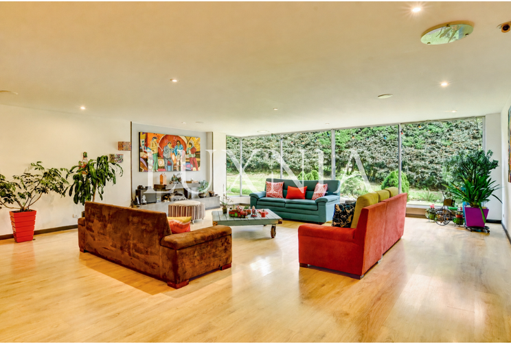 Apartamento de 4 alcobas en venta en Casa Blanca Suba, Bogotá, 288 m² · foto 2 de 21