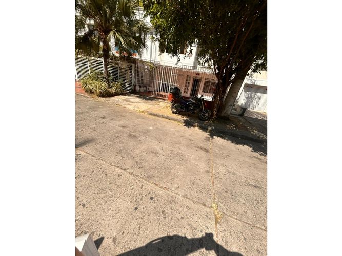 Casa de 4 alcobas en venta en Eucaristico, Cali, 190 m² · foto 3 de 24