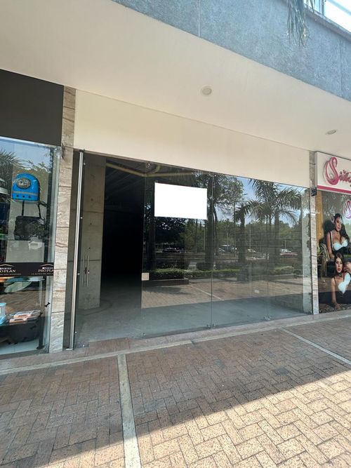 Local en venta en Tequendama, Cali, 106 m² · foto 2 de 6