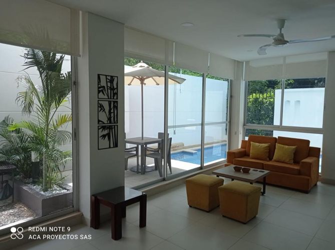 Casa de 4 alcobas en venta en Girardot, Girardot, 220 m² · foto 2 de 24