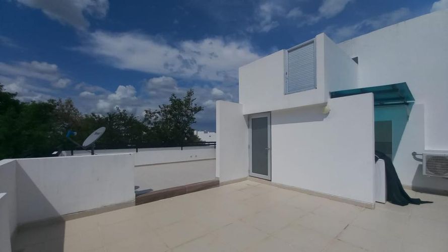 Casa de 4 alcobas en venta en Girardot, Girardot, 220 m² · foto 13 de 24