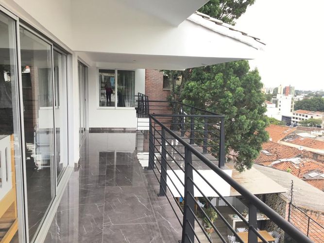 Casa de 6 alcobas en venta en Santa Monica, Cali, 531 m² · foto 11 de 24
