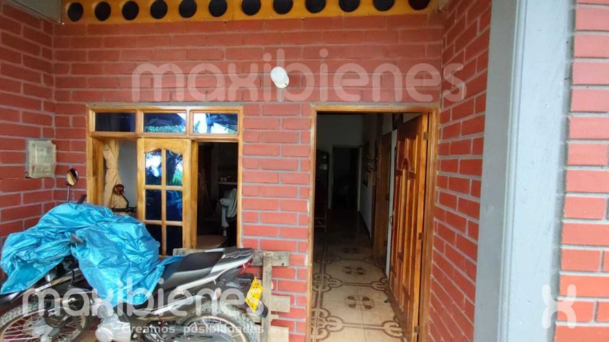 Casa de 5 alcobas en venta en Churido, Apartado, 84 m² · foto 8 de 21