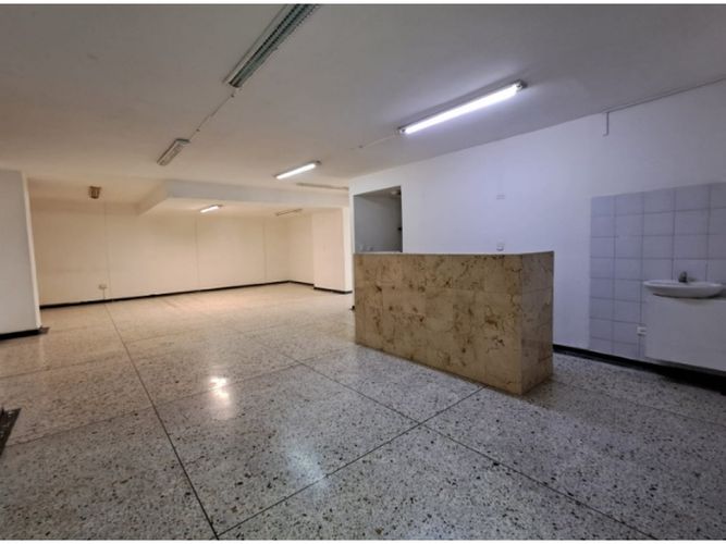 Apartamento en venta en San Jose, Pereira, 300 m² · foto 6 de 8