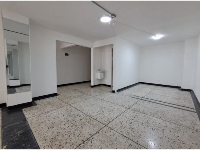 Apartamento en venta en San Jose, Pereira, 300 m² · foto 7 de 8