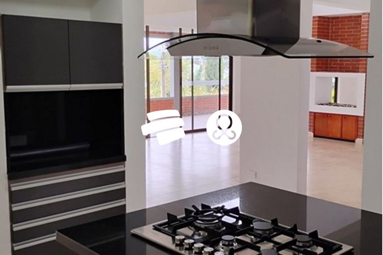 Casa de 5 alcobas en venta en La Tablaza, La Estrella, 400 m² · foto 2 de 24