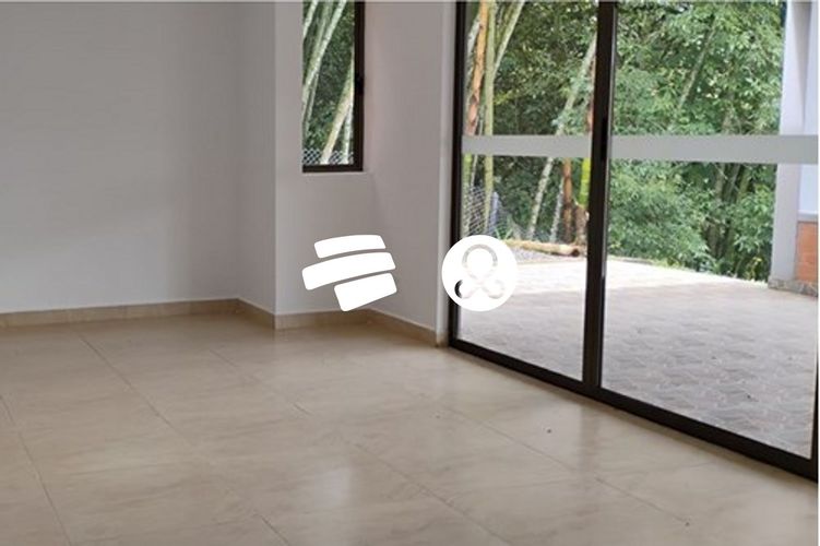 Casa de 5 alcobas en venta en La Tablaza, La Estrella, 400 m² · foto 15 de 24