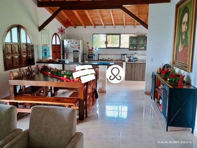 Casa de 5 alcobas en venta en San Cristobal, Medellín, 400 m² · foto 7 de 12