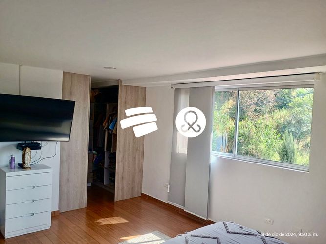 Casa de 5 alcobas en venta en San Cristobal, Medellín, 400 m² · foto 10 de 12