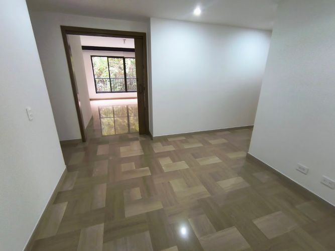 Apartamento de 5 alcobas en venta en Normandia, Cali, 285 m² · foto 13 de 24