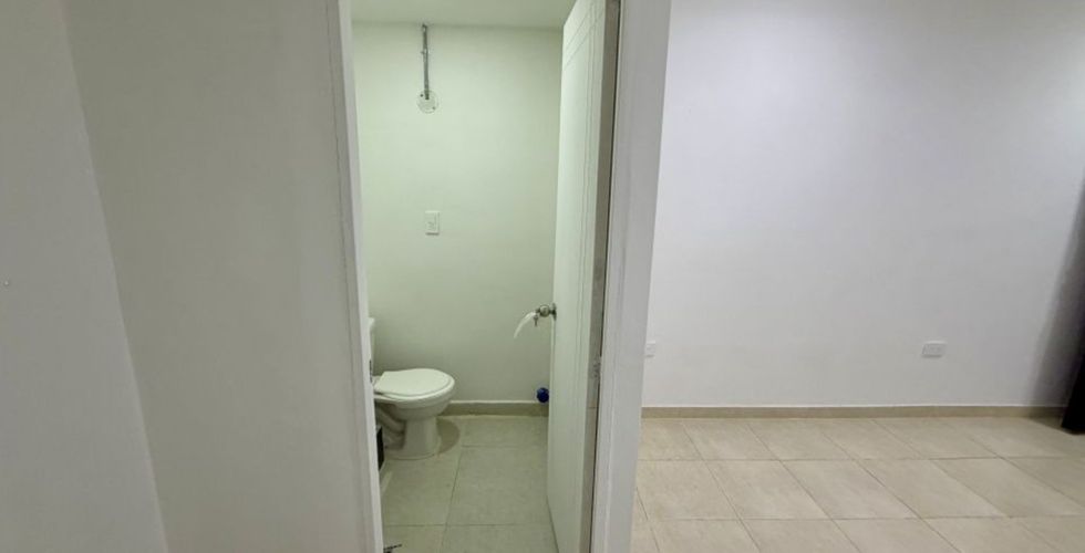 Local en arriendo en Laureles, Medellín, 14 m² · foto 9 de 11