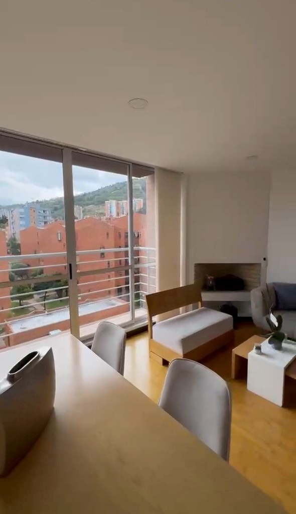 Apartamento en venta en Belmira, Bogotá · foto 3 de 17