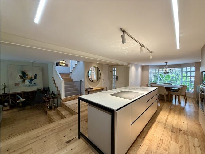 Casa de 4 alcobas en venta en El Tesoro, Medellín, 290 m² · foto 6 de 24