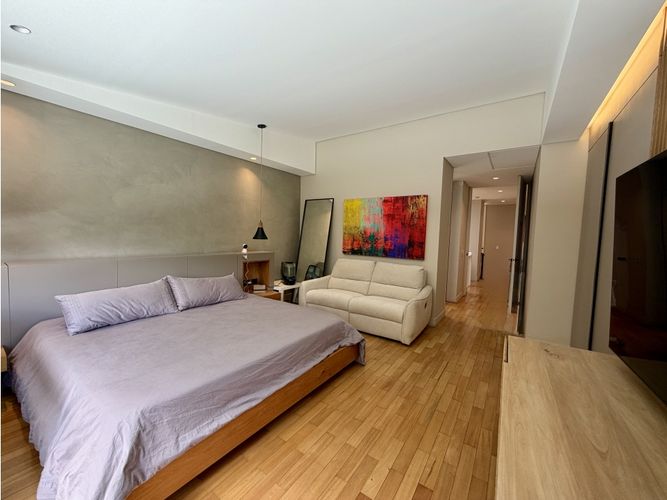 Casa de 4 alcobas en venta en El Tesoro, Medellín, 290 m² · foto 21 de 24