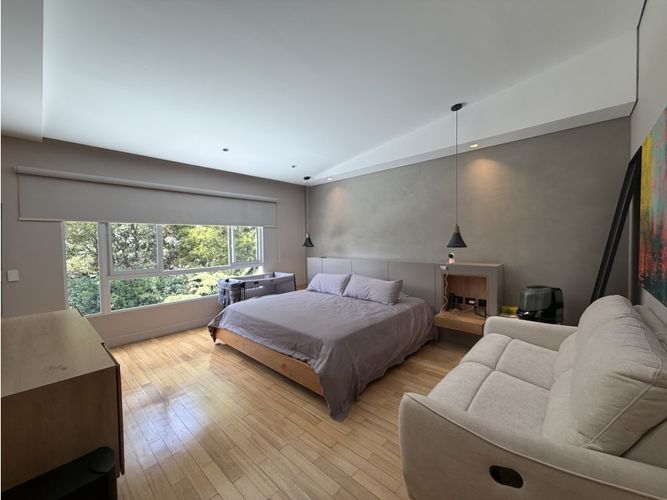 Casa de 4 alcobas en venta en El Tesoro, Medellín, 290 m² · foto 22 de 24