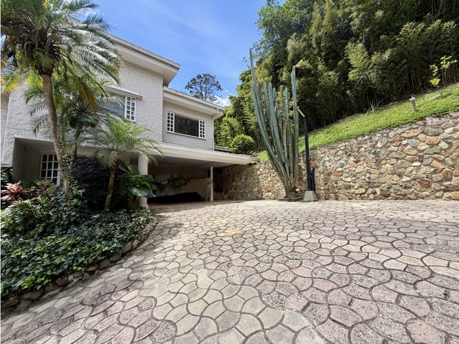 Casa de 4 alcobas en venta en El Tesoro, Medellín, 290 m² · foto 24 de 24