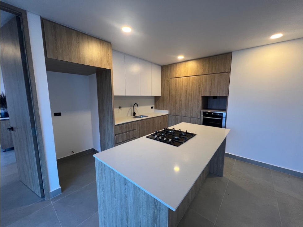 Apartamento en venta en Castropol, Medellín 3