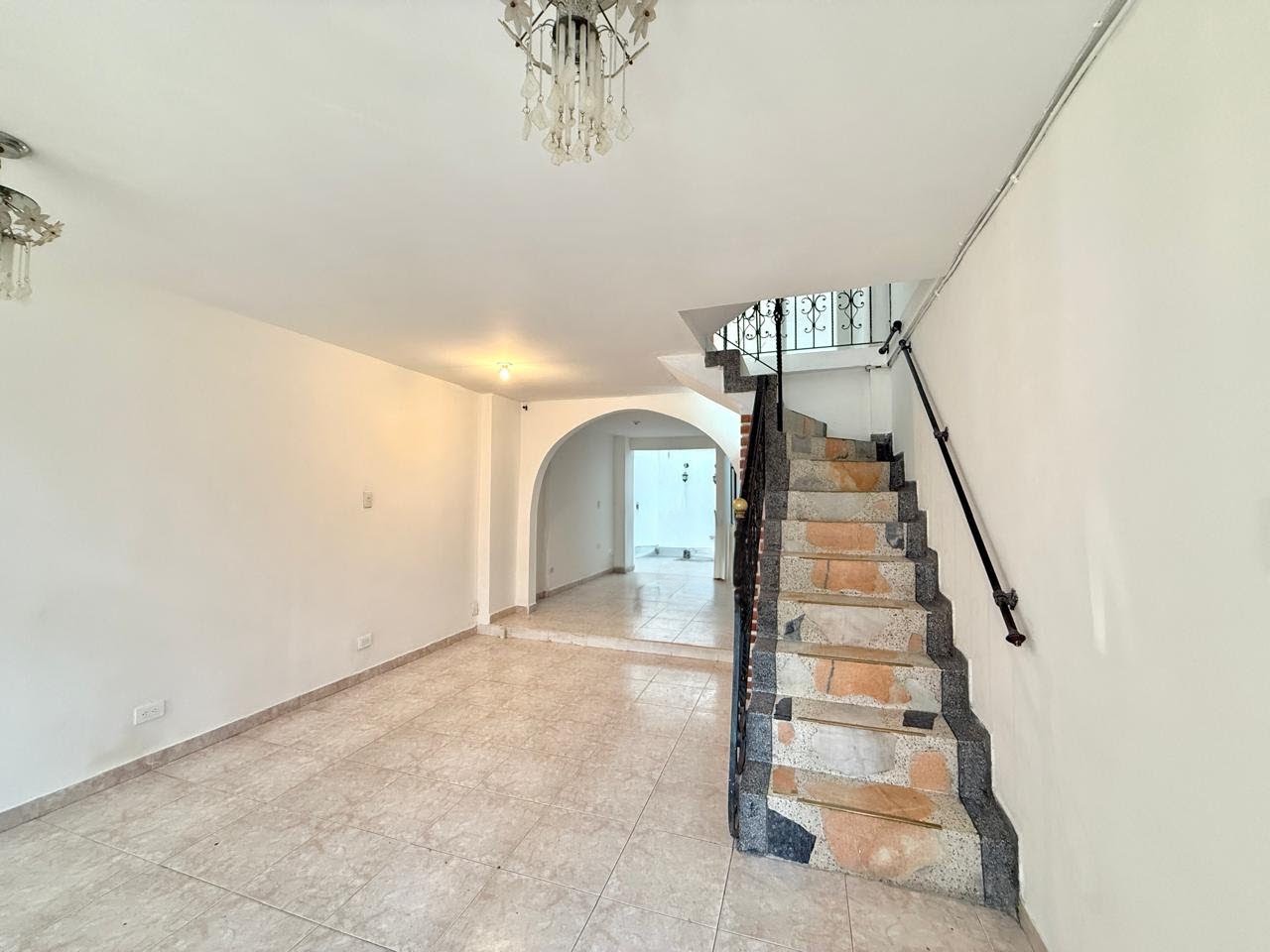 Casa en arriendo en Avenida 30 De Agosto, Pereira · foto 3 de 9