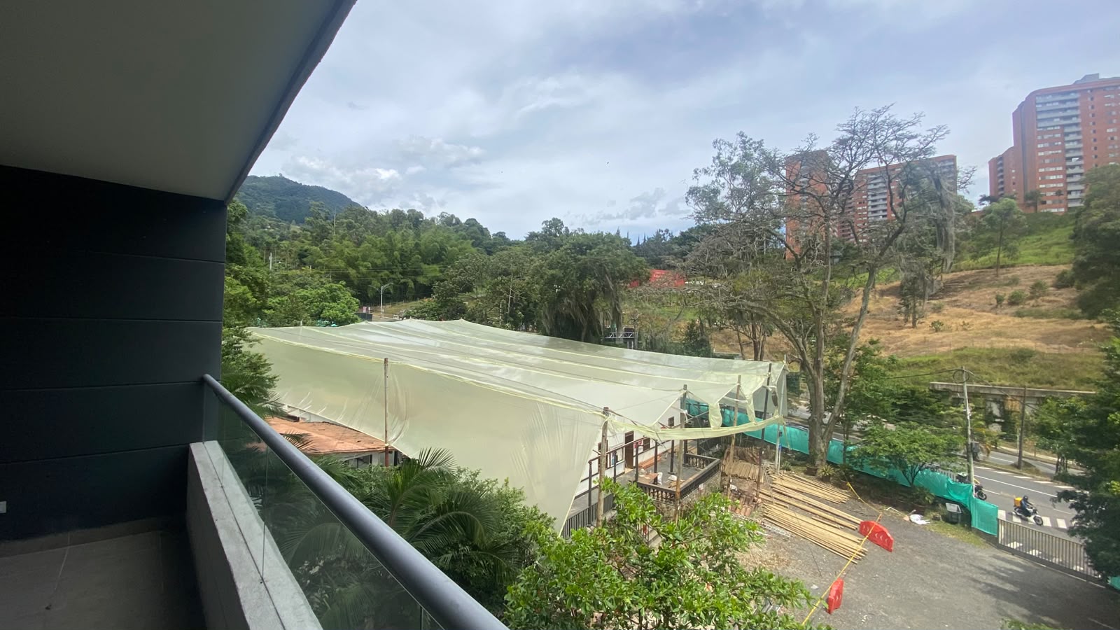 Apartamento en arriendo en Loma Del Escobero, Envigado · foto 5 de 16
