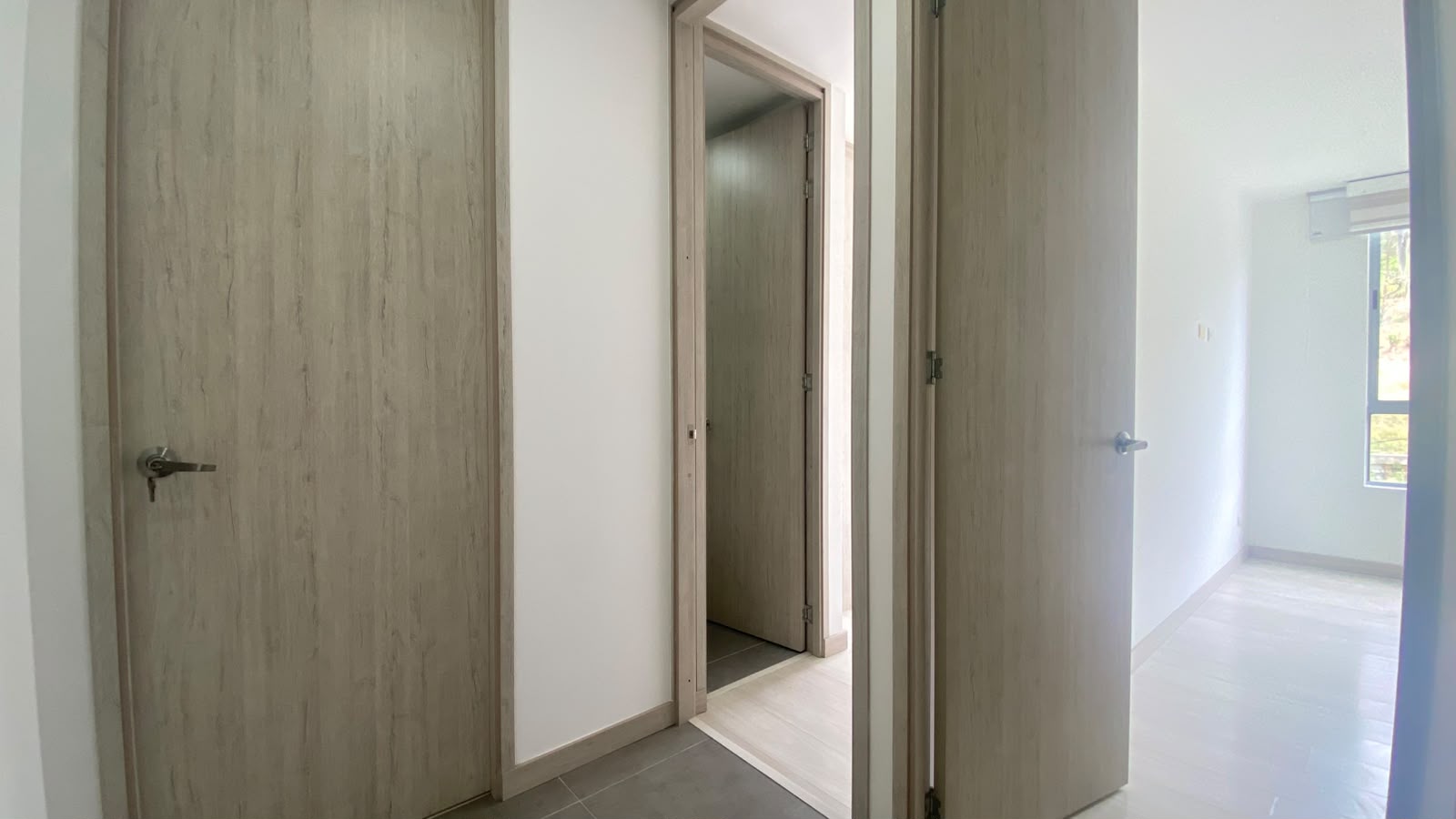 Apartamento en arriendo en Loma Del Escobero, Envigado · foto 9 de 16