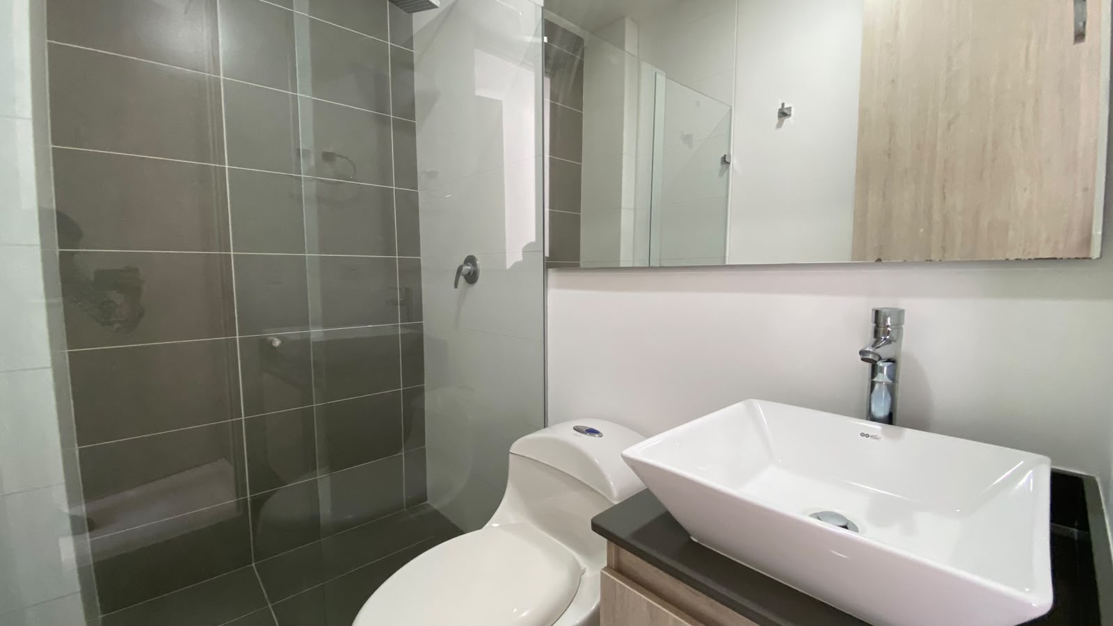 Apartamento en arriendo en Loma Del Escobero, Envigado · foto 12 de 16