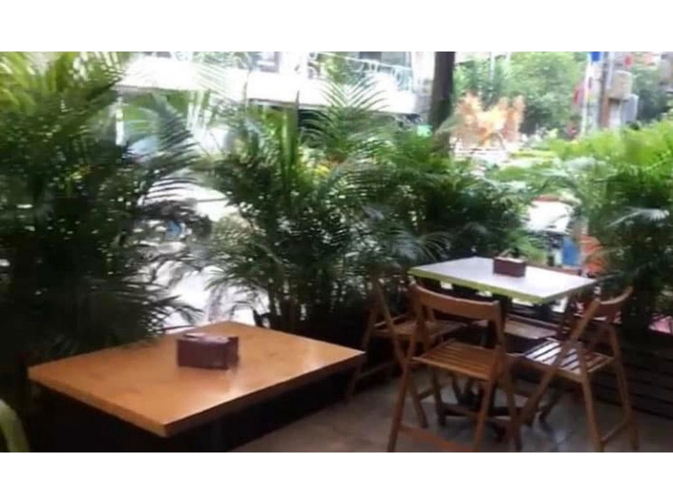 Local comercial en venta en Laureles, Medellín 3