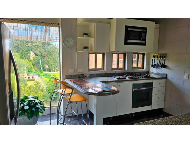 Apartamento de 4 alcobas en arriendo en Provenza, Bogotá, 209 m² · foto 17 de 24