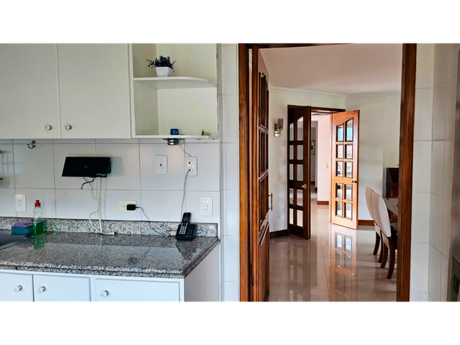 Apartamento de 4 alcobas en arriendo en Provenza, Bogotá, 209 m² · foto 22 de 24