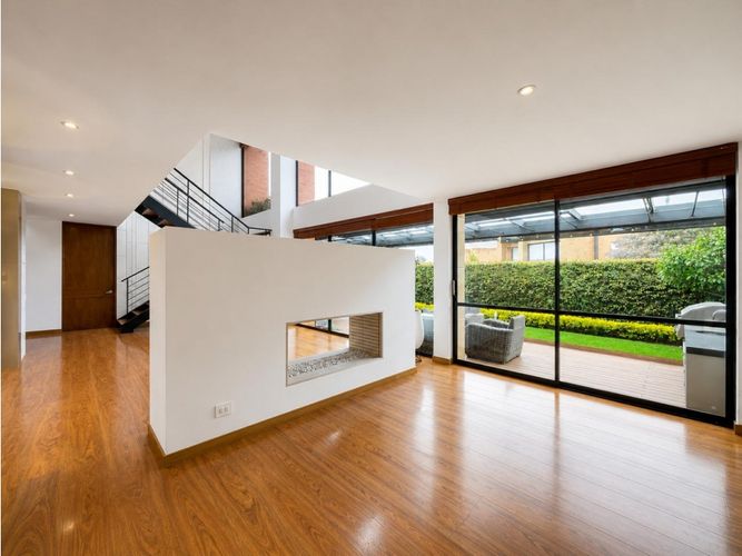 Casa de 4 alcobas en venta en Hacienda Fontanar, Chía, 244 m² · foto 4 de 24