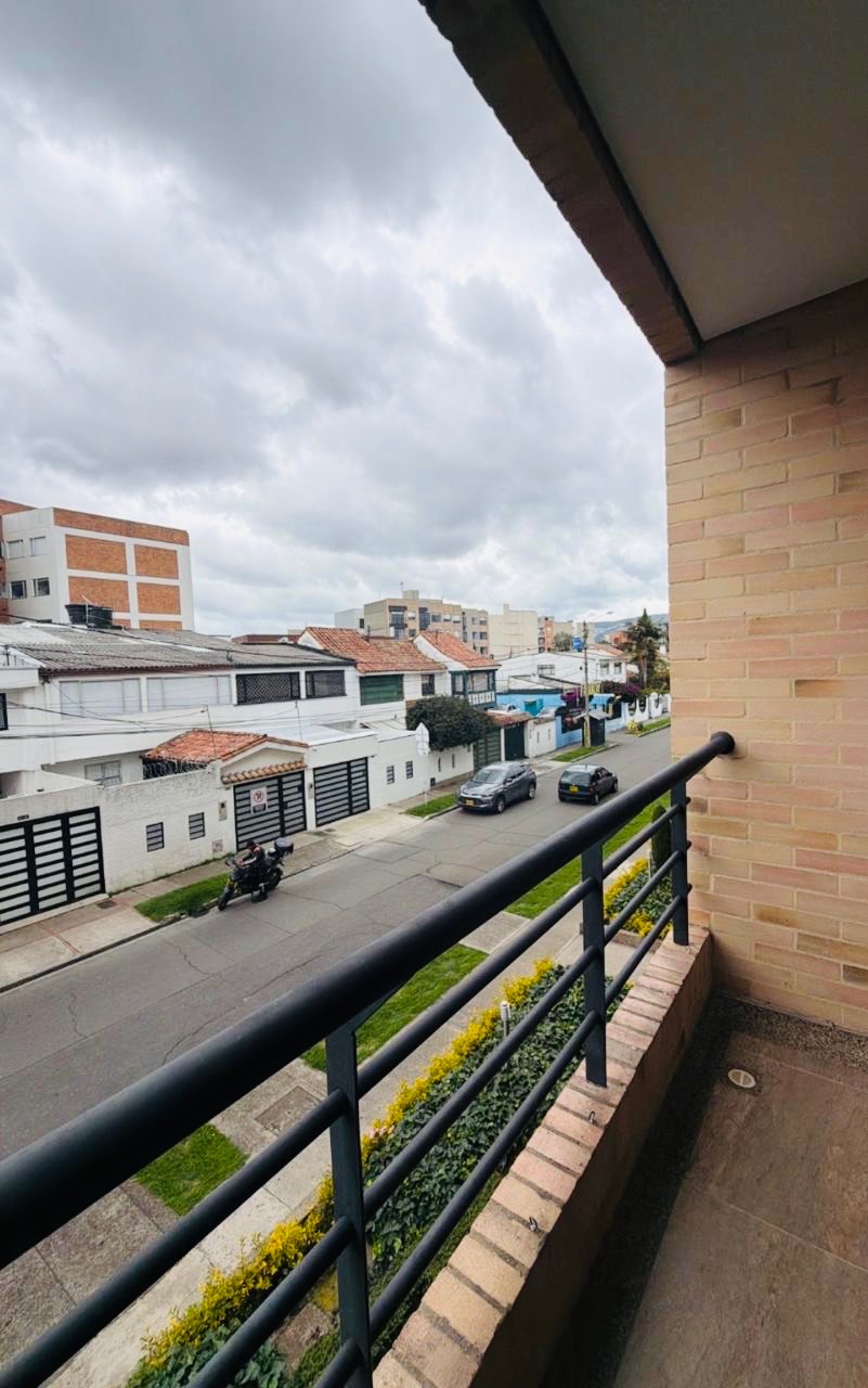 Apartamento en venta en Niza, Bogotá · foto 4 de 18