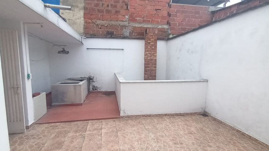 Casa de 4 alcobas en venta en Nuevo Sotomayor, Bucaramanga, 320 m² · foto 6 de 12
