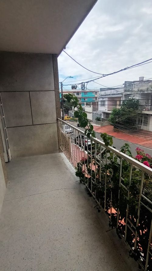 Casa de 4 alcobas en venta en Nuevo Sotomayor, Bucaramanga, 320 m² · foto 7 de 12