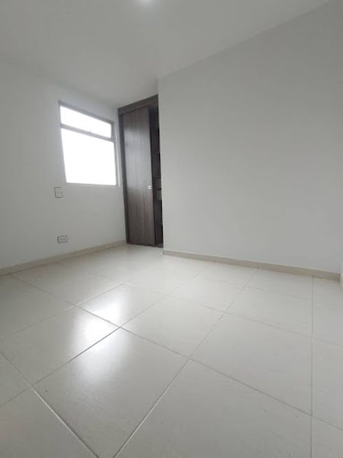 Apartamento de 3 alcobas en arriendo en Calle Del Banco, Sabaneta, 68 m² · foto 9 de 19
