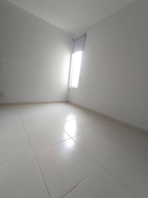 Apartamento de 3 alcobas en arriendo en Calle Del Banco, Sabaneta, 68 m² · foto 10 de 19
