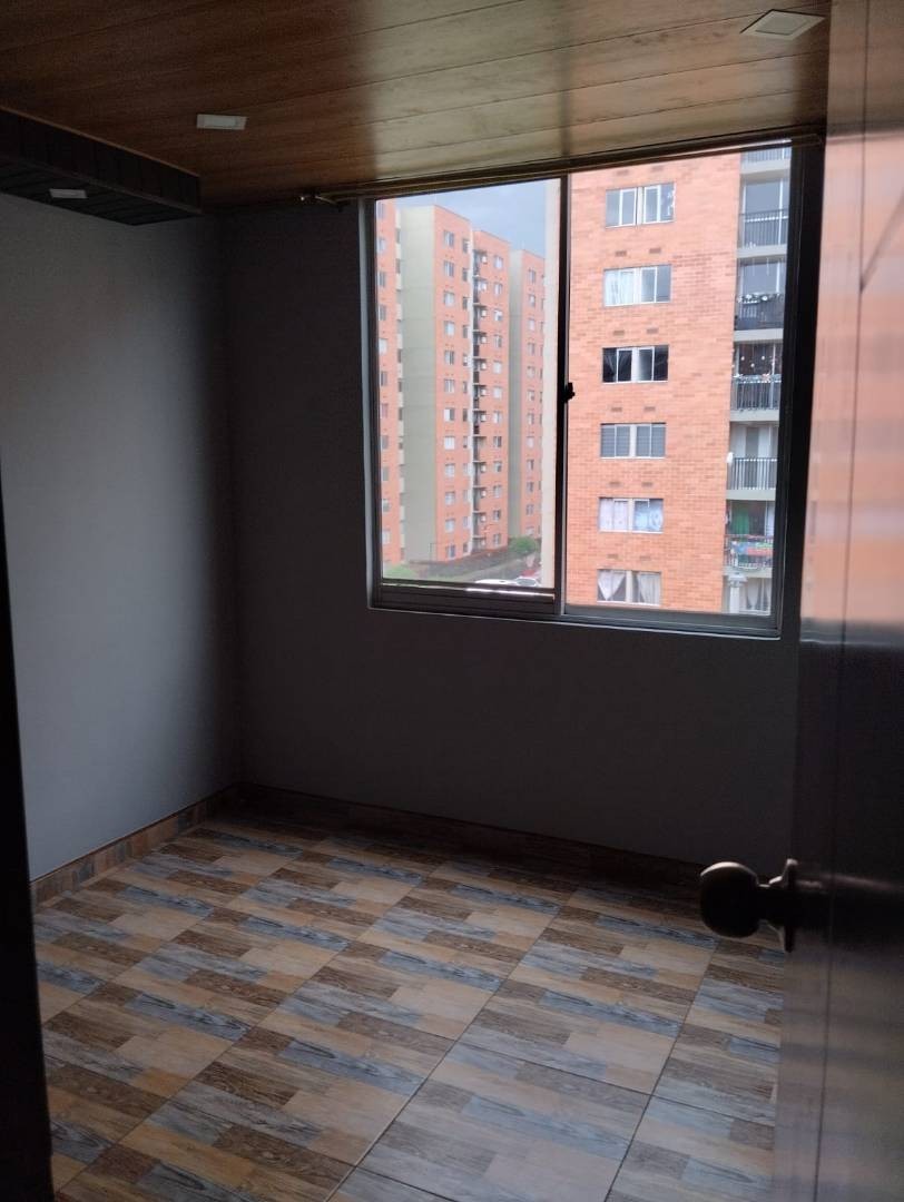 Apartamento en venta en La Prosperidad, Madrid 4